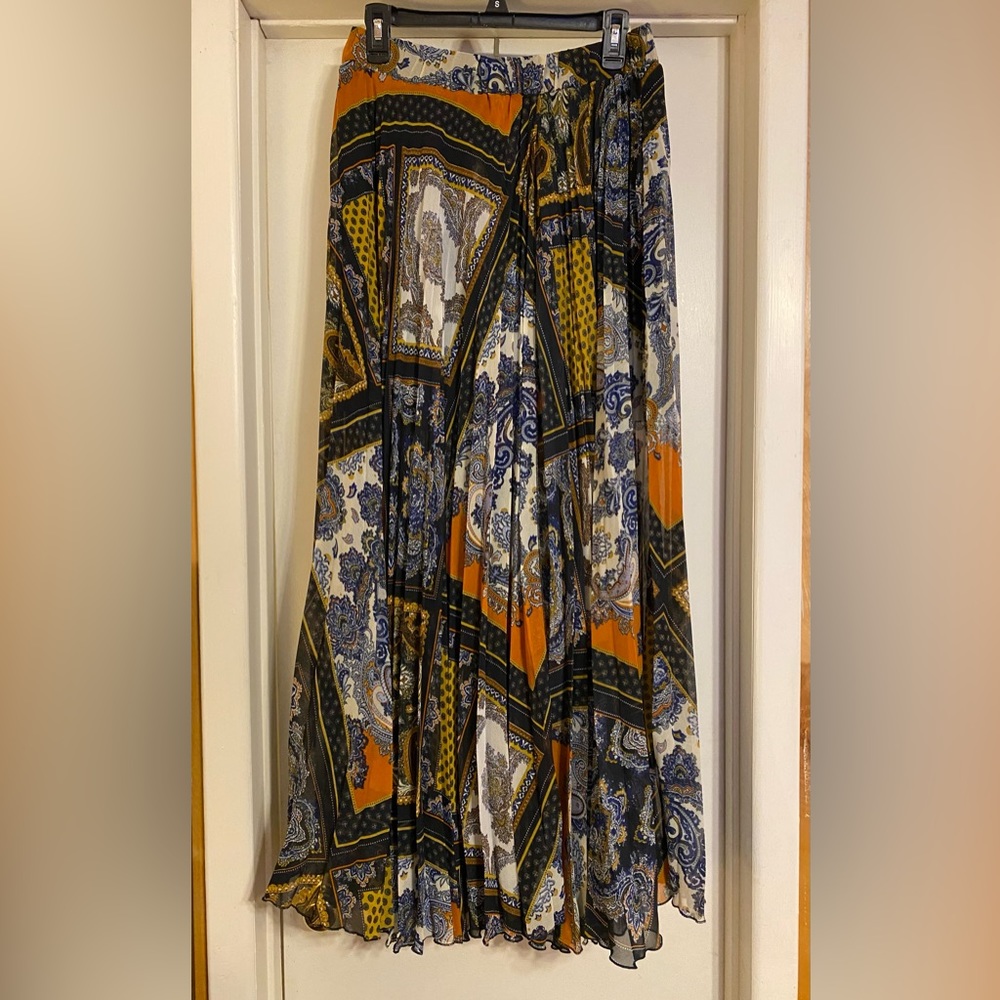 H&M ankle length pattern dress